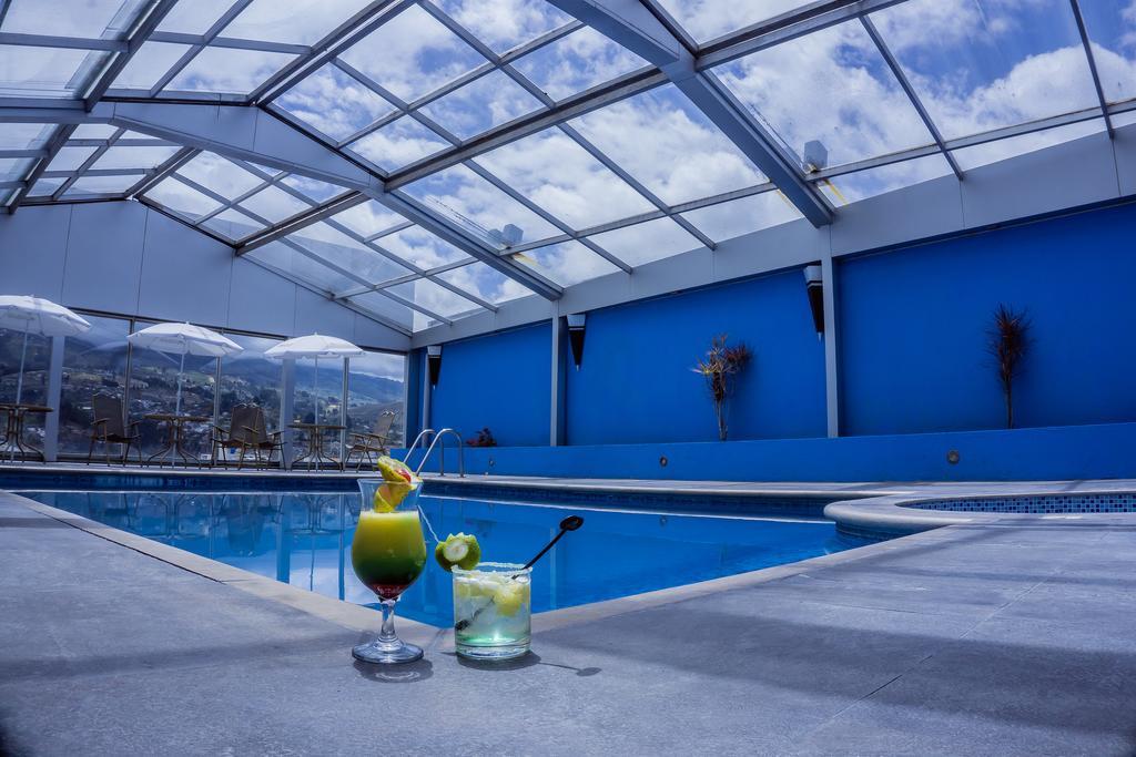 Hotel Emperador Ambato Kültér fotó