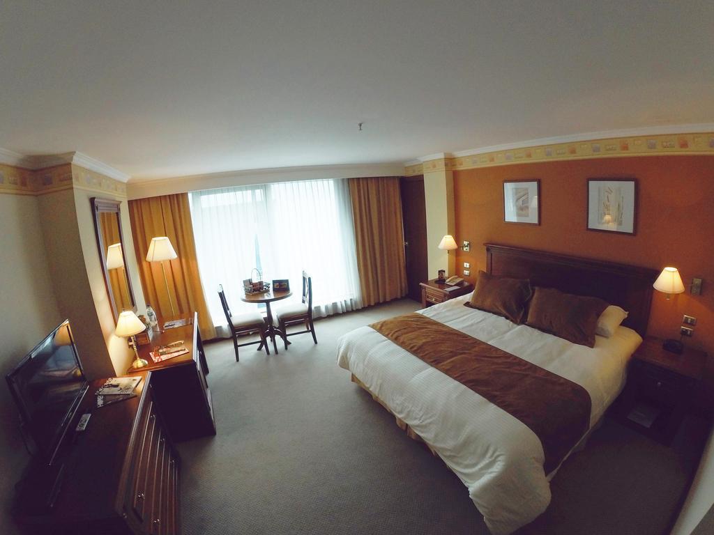 Hotel Emperador Ambato Kültér fotó