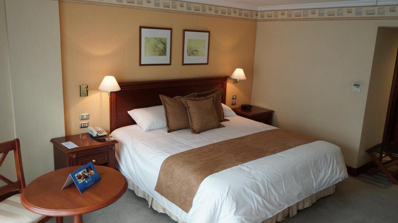 Hotel Emperador Ambato Kültér fotó