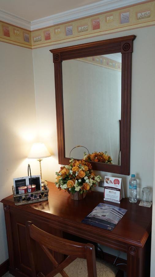 Hotel Emperador Ambato Kültér fotó